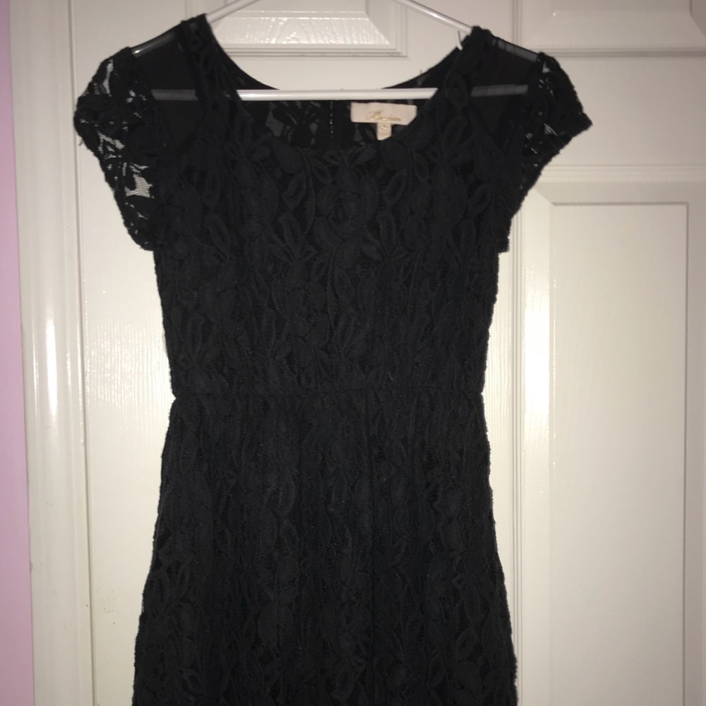 Black lace dress